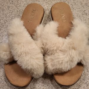 XOXO Faux fur soft slides, sz 8